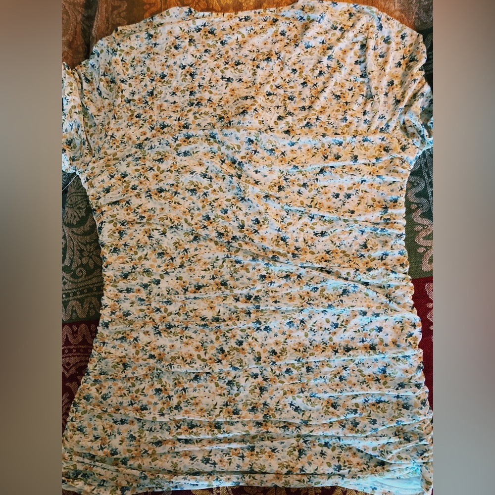 Torrid Stretch Mesh Crew Neck Ruched Top Size 2